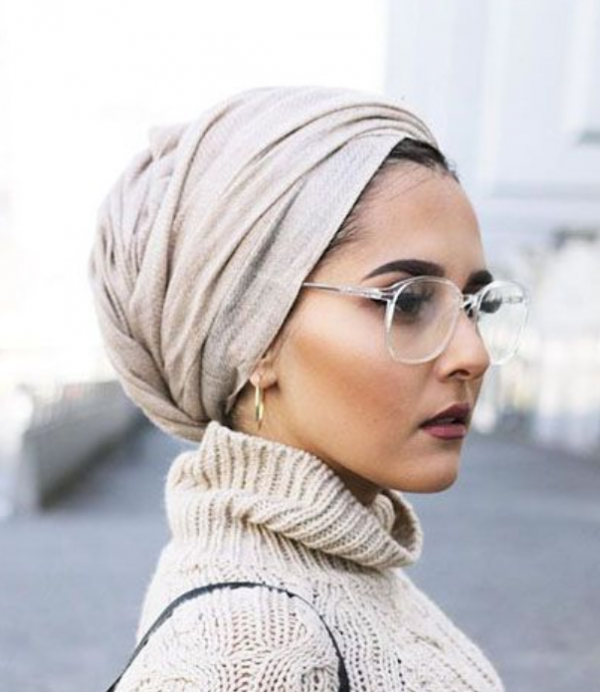 Hijab dengan kerudung turban